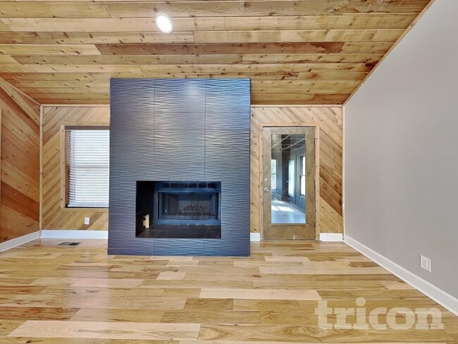 4963 Preswick Ct in Marietta, GA - Foto de edificio - Building Photo