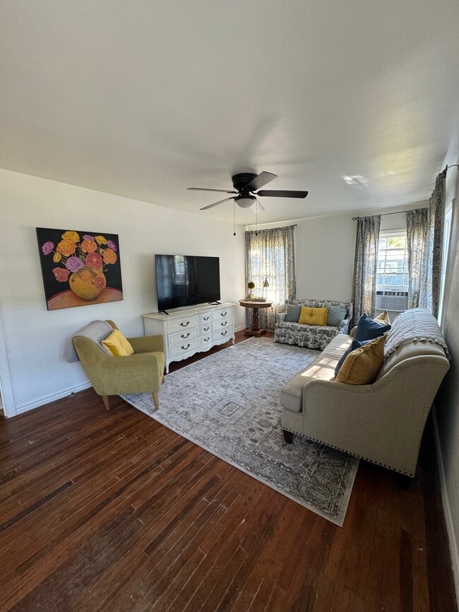 property at 1104 E Sycamore St