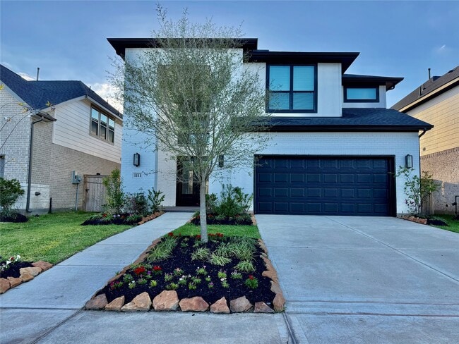 property at 1111 Luna Dr