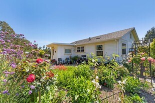 5720 Soquel Dr in Soquel, CA - Building Photo