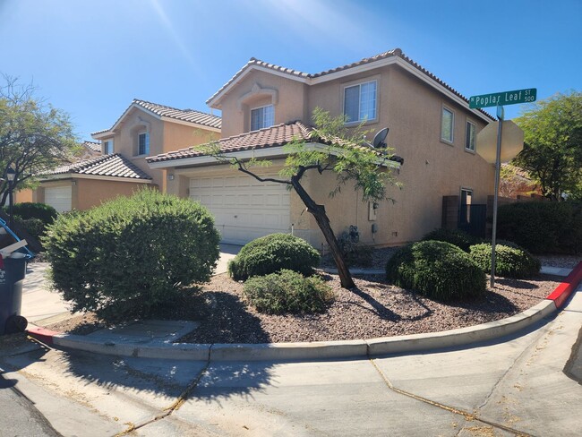 557 Poplar Leaf St in Las Vegas, NV - Building Photo - Building Photo