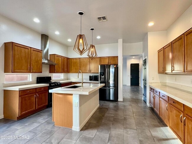 13743 N High Mountain View Pl in Tucson, AZ - Building Photo - Building Photo