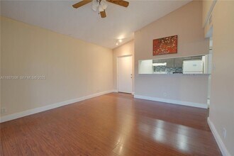 5686 Rock Island Rd, Unit 1141 in Tamarac, FL - Building Photo - Building Photo