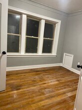 6840 S Calumet Ave in Chicago, IL - Building Photo - Building Photo