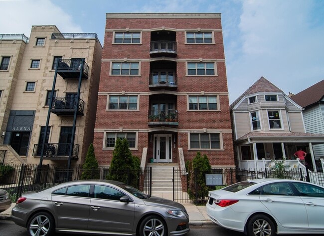 property at 3718 N Wilton Ave