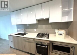 618 Carnarvon St in New Westminster, BC - Building Photo - Building Photo