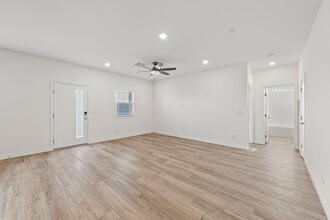 276 Whitney Crest St in Henderson, NV - Foto de edificio - Building Photo