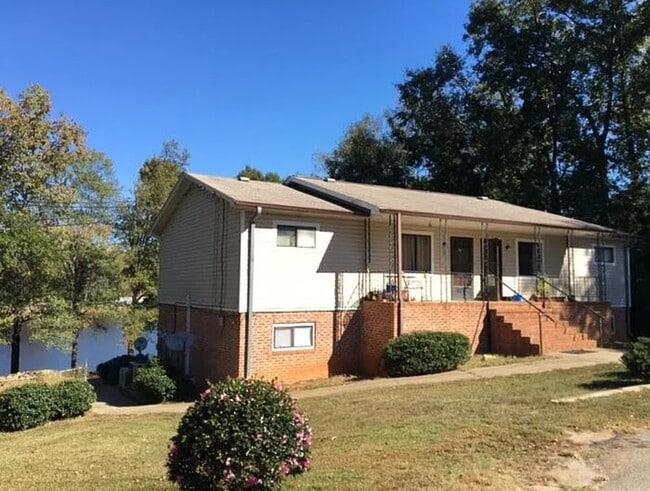 215 Hammond Cir in Anderson, SC - Building Photo - Building Photo