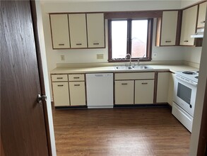 24 Spring Hill in Fairport, NY - Building Photo - Building Photo