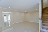 Two units in Monrovia in Monrovia, CA - Foto de edificio - Interior Photo