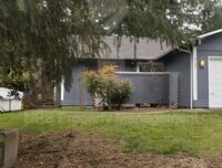 8104 N Bicentennial Loop SE