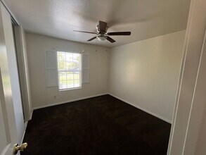 144 Latente Dr in Palmdale, CA - Building Photo - Building Photo