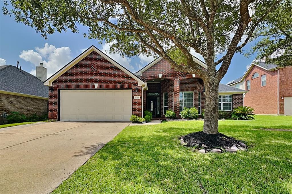 9111 Cascade Basin Falls in Tomball, TX - Building Photo