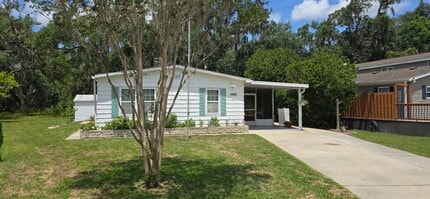 5502 Columbus Cir in Wildwood, FL - Building Photo - Building Photo