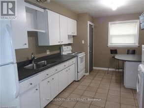 83 Britannia Ave in London, ON - Building Photo - Building Photo