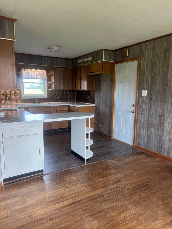 property at 1884 OH-121