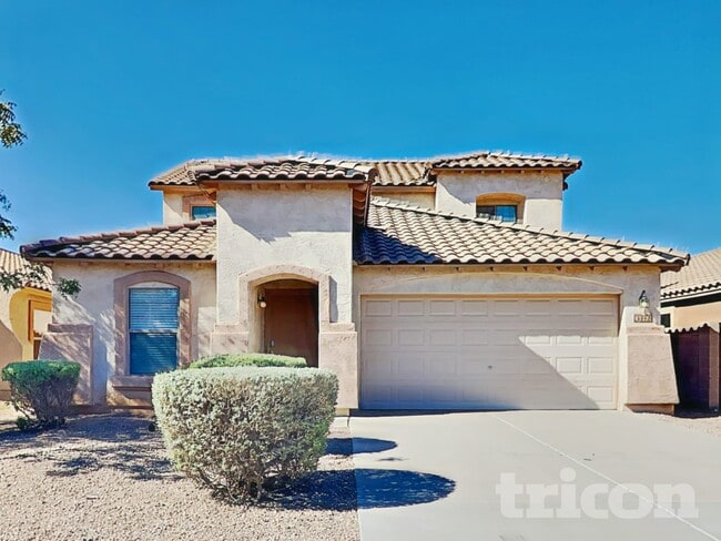 43371 W Elizabeth Ave in Maricopa, AZ - Foto de edificio - Building Photo