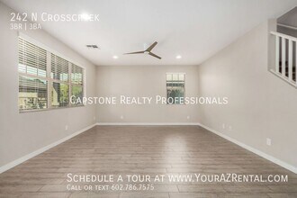 242 N Crosscreek Dr in Chandler, AZ - Building Photo - Building Photo