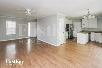 3817 Sipes Ln in Charlotte, NC - Building Photo - Building Photo