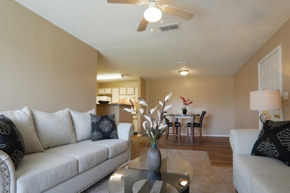 Providence Pointe in Biloxi, MS - Building Photo