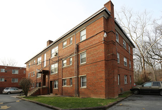 Roanoke Apartments in Takoma Park, MD - Building Photo - Building Photo