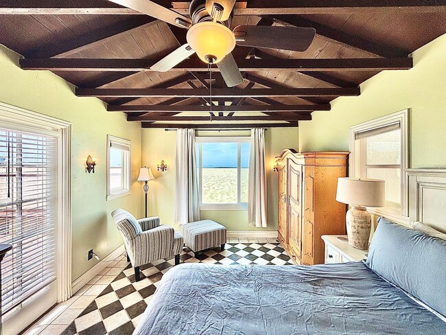 1205 Ocean Dr in Oxnard, CA - Building Photo - Building Photo