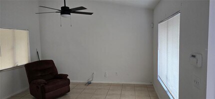 2237 Greenview Cir in Orlando, FL - Building Photo - Building Photo