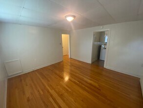 2103 Elmwood Ave in Durham, NC - Building Photo - Building Photo