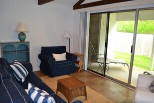 34 E Hampton Sag Harbor Turnpike in East Hampton, NY - Building Photo