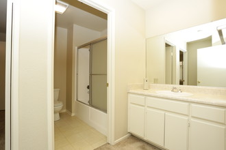 Tamarack Gardens Apartments in Brea, CA - Building Photo - Interior Photo