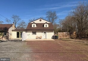 335 Myrtle Ave in Berlin Township, NJ - Building Photo