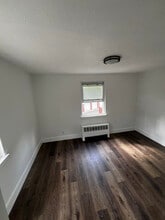 9B Carolyn Terrace in Roselle, NJ - Building Photo - Building Photo