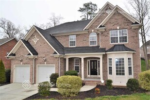 6036 Graburn's Ford Dr in Charlotte, NC - Building Photo