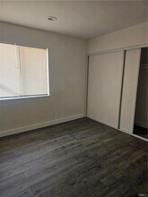 37719 26th St E in Palmdale, CA - Foto de edificio - Building Photo