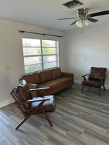 413 NE 24th Pl, Unit 413 in Cape Coral, FL - Building Photo