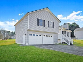 100 Ginnity Dr in Douglasville, GA - Building Photo - Building Photo