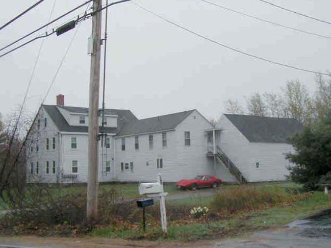 30 Littlefield Rd in Wells, ME - Foto de edificio - Building Photo