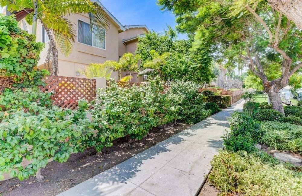 1939 Felspar St in San Diego, CA - Building Photo