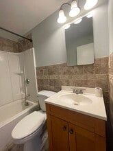 19 Maple St in Amesbury, MA - Building Photo - Building Photo