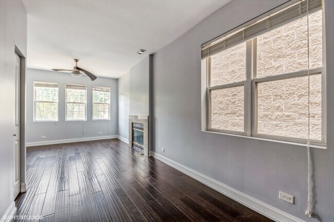 1535 N Campbell Ave in Chicago, IL - Building Photo - Building Photo