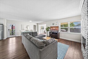 1610 Glen Haven Dr in Merritt Island, FL - Building Photo