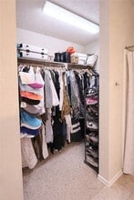 114 Forest Dr Loop in College Station, TX - Foto de edificio - Building Photo