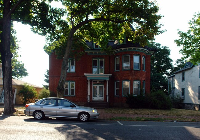 216 S Prospect St in Hagerstown, MD - Foto de edificio - Building Photo