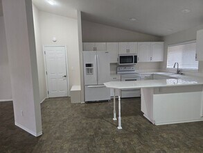 1119 NW C St in Grants Pass, OR - Building Photo - Building Photo