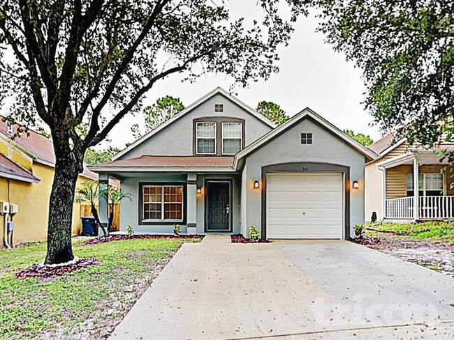 914 Cape Cod Cir in Valrico, FL - Building Photo - Building Photo