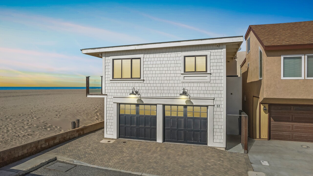 81 Santa Monica Ave in Oxnard, CA - Building Photo