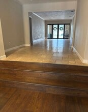 6063 SW 27th St in Miami, FL - Building Photo - Building Photo