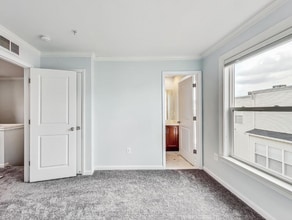 5705 45th Ave in Hyattsville, MD - Foto de edificio - Building Photo