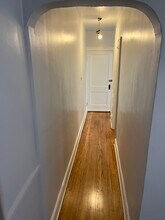 914 Beaconsfield Ave, Unit 4 in Grosse Pointe Park, MI - Building Photo - Building Photo