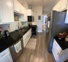 3852 Grand Ave S, Unit 4